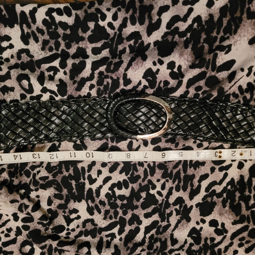 Animal print top with faux belt. - Picture 3 of 6